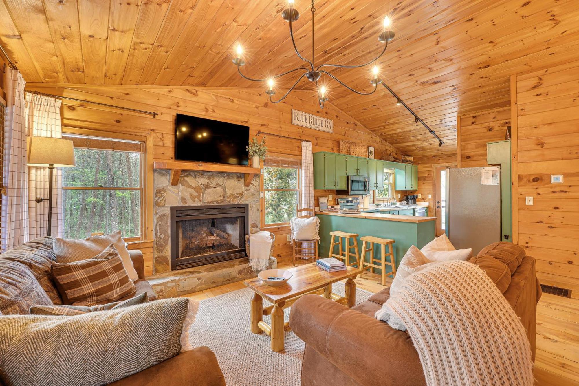 Cozy Cabin In Private Location With Hot Tub And Grill! Blue Ridge Zewnętrze zdjęcie
