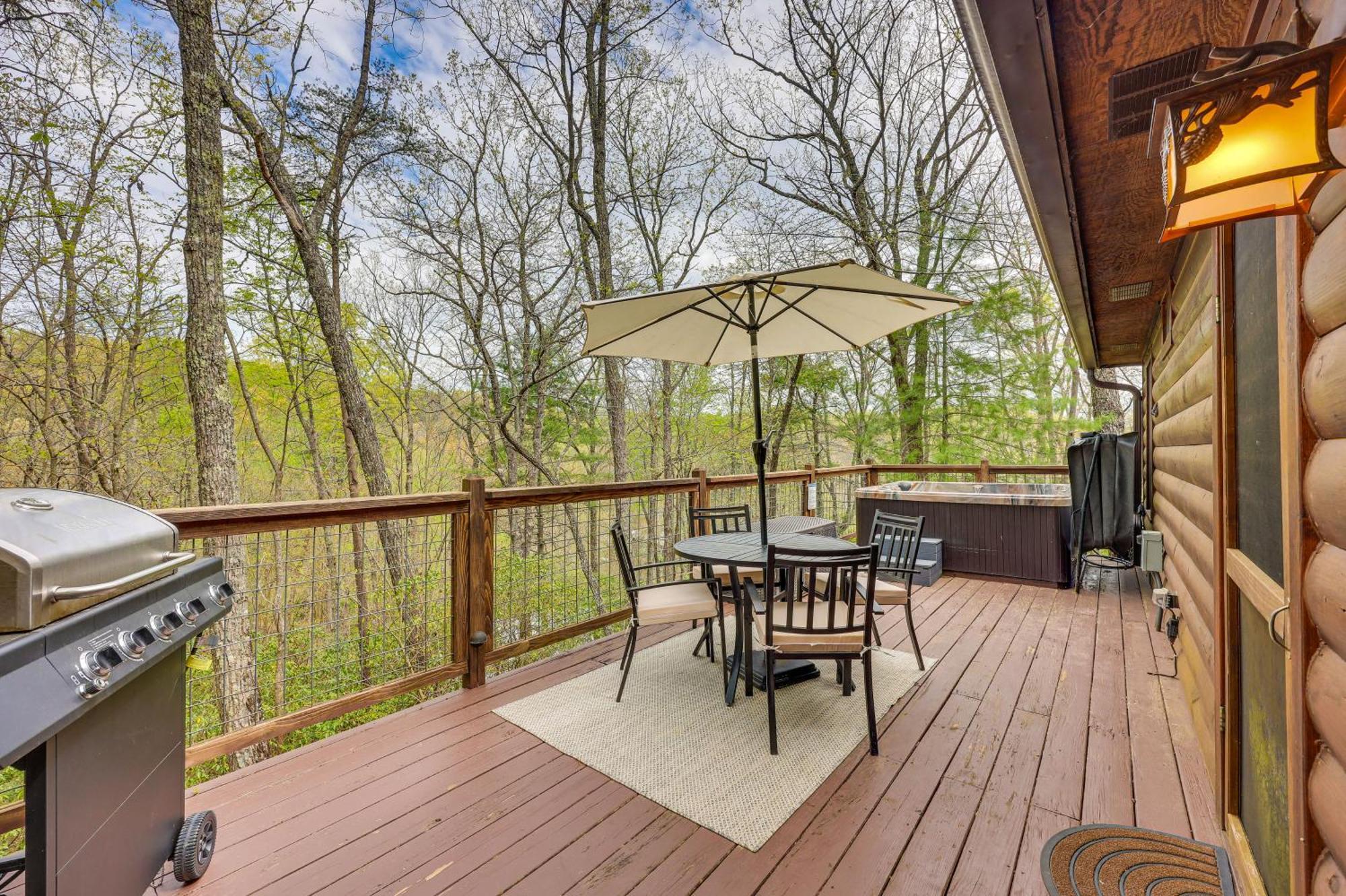 Cozy Cabin In Private Location With Hot Tub And Grill! Blue Ridge Zewnętrze zdjęcie