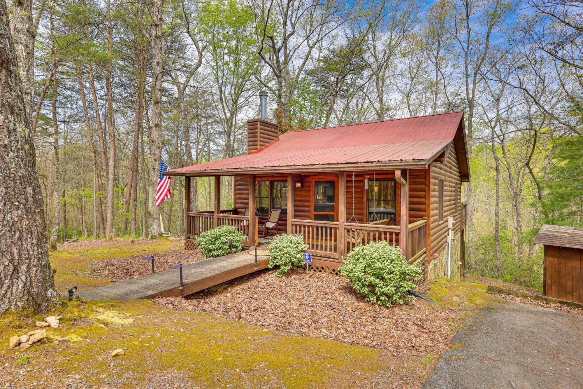 Cozy Cabin In Private Location With Hot Tub And Grill! Blue Ridge Zewnętrze zdjęcie